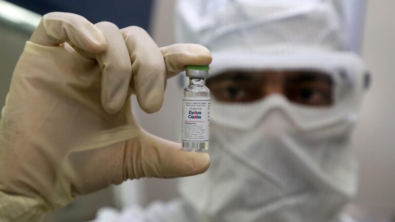 up breaking news in hindi, corona vaccine in up, Zydus Cadila vaccine in up, omicron in up, up omicron news, samacharup, up samchara